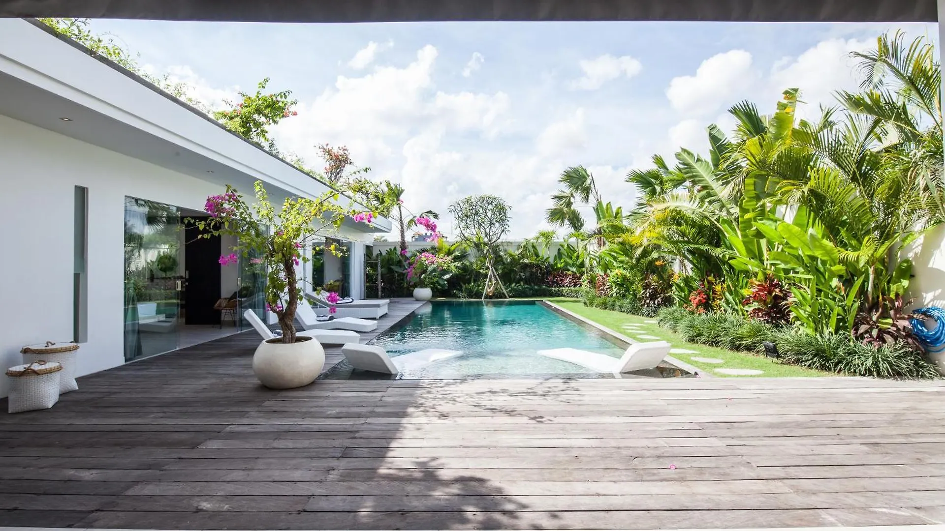 Villa Elisa Canggu  Canggu (Bali)